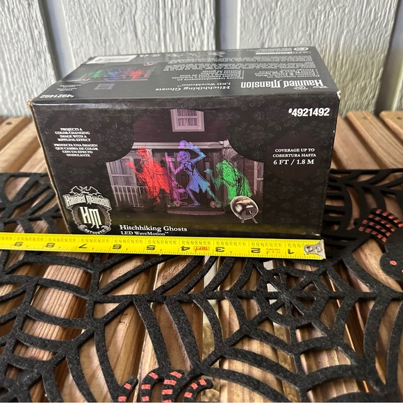 Haunted Mansion Disney's LED Wave Motion 2023 Projector Hitchhiking Ghosts Lowes - Picture 9 of 11